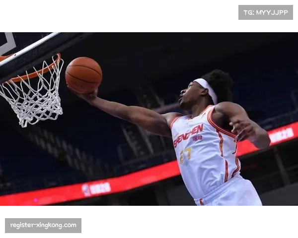 深圳史密斯压哨绝杀 底角漂移投篮技术运用